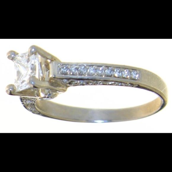 Beautiful 1.19 Carat Diamond Ring!! - Picture 3 of 4
